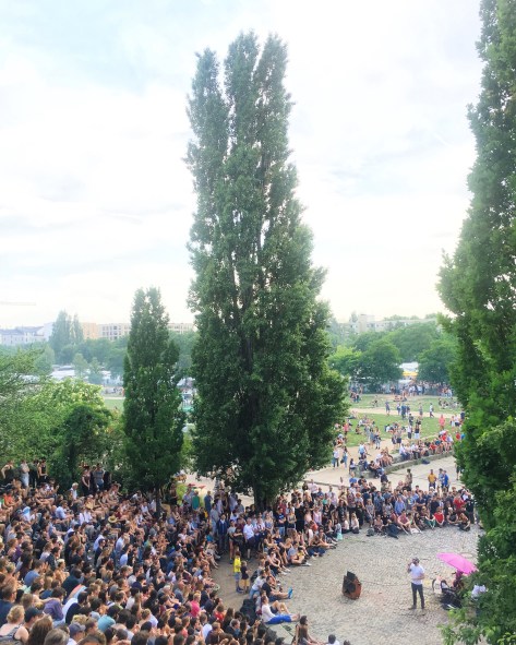 Saturated Saturday_Bearpit Karaoke_Berlin